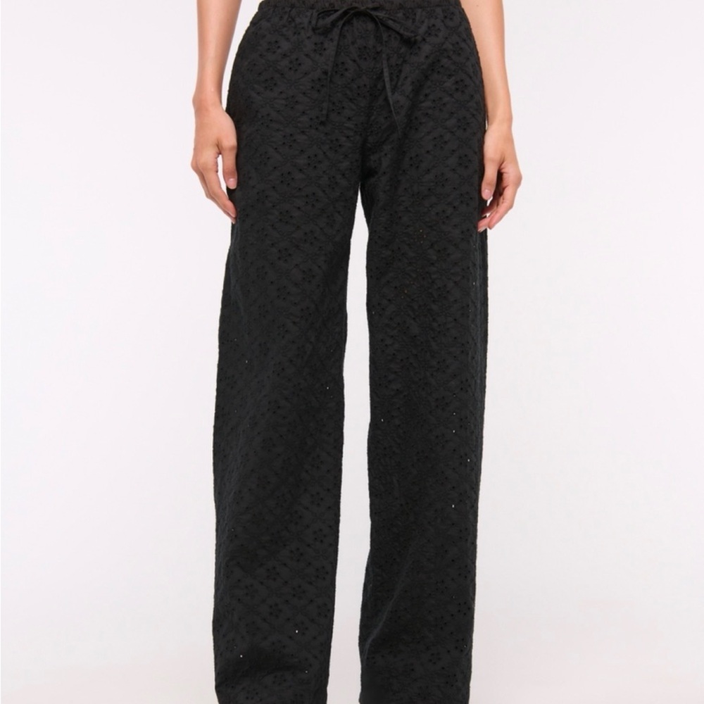 Women’s Eyelet Pants